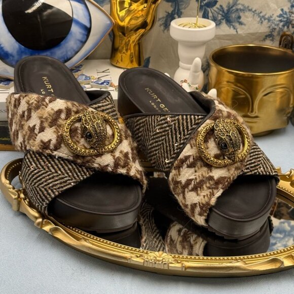 🆕 KURT GEIGER LONDON 🧿 NWOB Chelsea Drench Cross Strap Sandal, Brown Sz US 7 - Picture 4 of 16